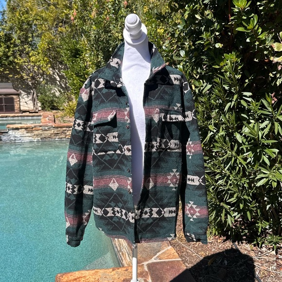 Patterned Jacket with Geometric Design - Picture 1 of 5